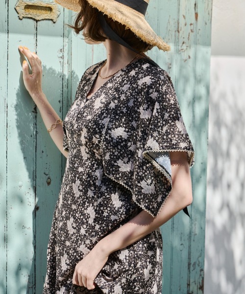 Unitage(ユニテージ)の「ハンカチスリーブ花柄ワンピース(ワンピース・レディース・ピンク/ブラック・FREE)」の21枚目の写真