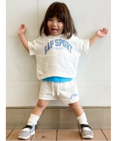 GAP(ギャップ)の「babyGap GAPロゴ テリーTシャツ(Tシャツ/カットソー・キッズ・オフホワイト/ブルー/ピンク/グリーン・70cm/80cm/90cm/95cm/100cm/105cm/110cm)」の5枚目の写真