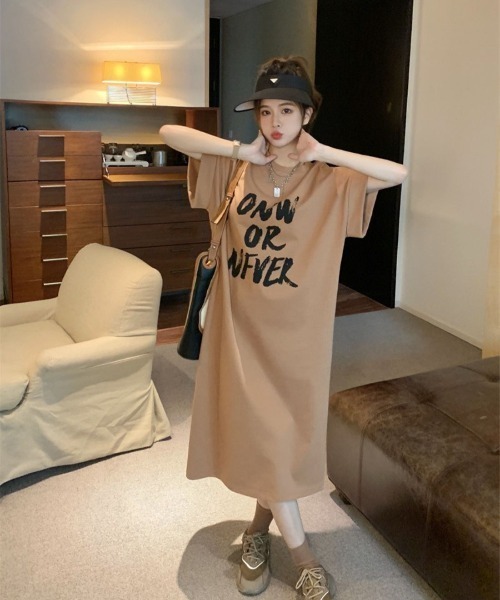 LETee（レティー）の「ロゴプリント　ティーシャツワンピース（Tシャツ/カットソー・レディース・グレー/ブラック/モカ・FREE）」の8枚目の写真