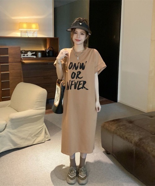 LETee（レティー）の「ロゴプリント　ティーシャツワンピース（Tシャツ/カットソー・レディース・グレー/ブラック/モカ・FREE）」の9枚目の写真