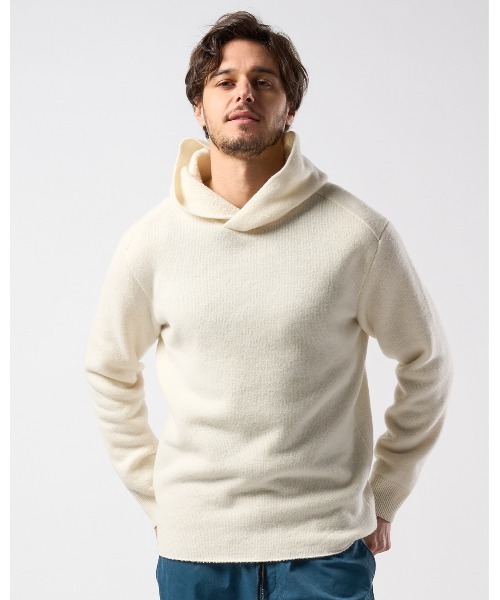 wjk(ダヴルジェイケイ)の「back pile hoodie(ニット/セーター・メンズ・ブラック/ライトベージュ/オフホワイト/ダークカーキ・SMALL/MEDIUM/LARGE/X-LARGE)」の1枚目の写真