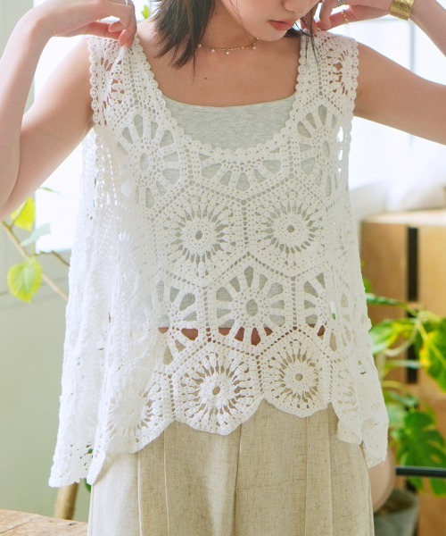 Rejoule(リジュール)の「クロシェ編みビスチェトップス(Tシャツ/カットソー・レディース・アイボリー/ホワイト・FREE)」の10枚目の写真