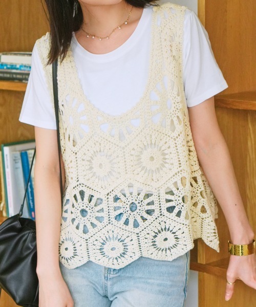 Rejoule(リジュール)の「クロシェ編みビスチェトップス(Tシャツ/カットソー・レディース・アイボリー/ホワイト・FREE)」の14枚目の写真