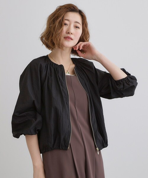 grove（グローブ）の「◆【洗える】シアーナイロンギャザーブルゾン（ブルゾン・レディース・ナチュラル/ブラック/ライトグリーン・01/02/03/04/05）」の2枚目の写真