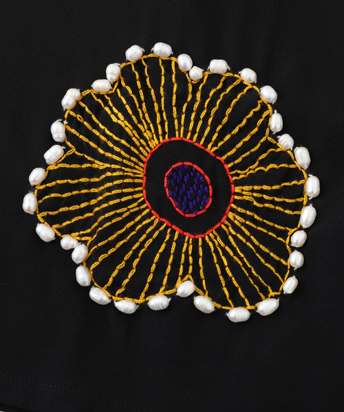 EDIFICE（エディフィス）の「GLASS CYPRESS(グラス サイプレス)  Black Silk Sunflower Tunic（シャツ/ブラウス・メンズ・ブラック・MEDIUM/LARGE）」の3枚目の写真