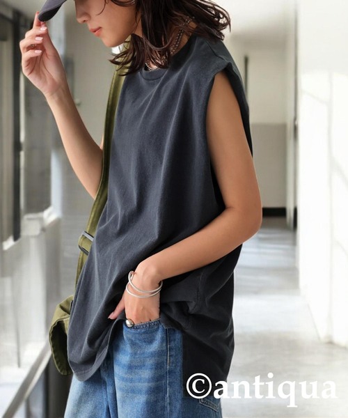 antiqua(アンティカ)の「アシッドウォッシュノースリーブトップス(Tシャツ/カットソー・レディース・ブラウン/レッド/ネイビー/ブラック・ONESIZE)」の6枚目の写真