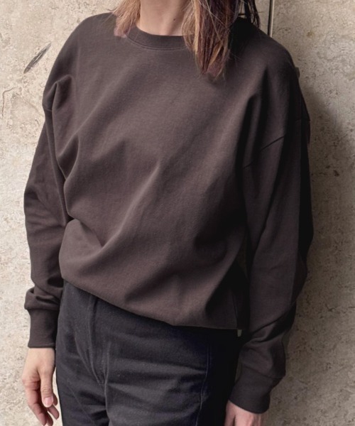 CLOTHY(クロシィ)の「【定番!オールシーズン使える】ダブルフェイスリブ付ロンT(Tシャツ/カットソー・レディース・ホワイト/ブラウン/ピンク/ブルー/グレー/チャコールグレー/ブラック/グレイッシュベージュ・SMALL/MEDIUM/LARGE)」の20枚目の写真