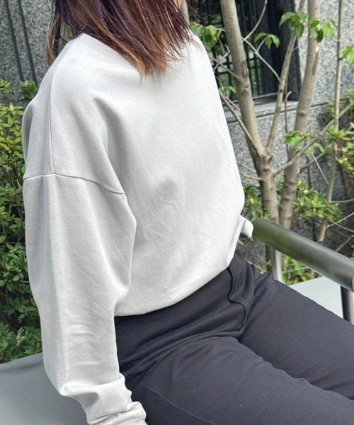 CLOTHY(クロシィ)の「【定番!オールシーズン使える】ダブルフェイスリブ付ロンT(Tシャツ/カットソー・レディース・ホワイト/ブラウン/ピンク/ブルー/グレー/チャコールグレー/ブラック/グレイッシュベージュ・SMALL/MEDIUM/LARGE)」の22枚目の写真