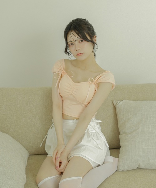 M DOLLY(エムドリー)の「pentagon neck ribbon tops/ペンタゴンネックリボントップス(Tシャツ/カットソー・レディース・ブラック/ピンク・FREE)」の13枚目の写真