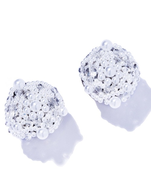 IRIS47(イリスフォーセブン)の「【IRIS 47】kaleid pearl earring/カレイド パール イヤリング(イヤリング・レディース・ホワイト・FREE)」の1枚目の写真