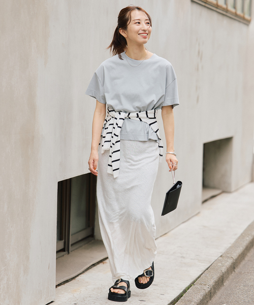 VERMEIL par iena(ヴェルメイユパーイエナ)の「clear cotton Tshirt(Tシャツ/カットソー・レディース・サックスブルー/ホワイト/ネイビー・FREE)」の17枚目の写真
