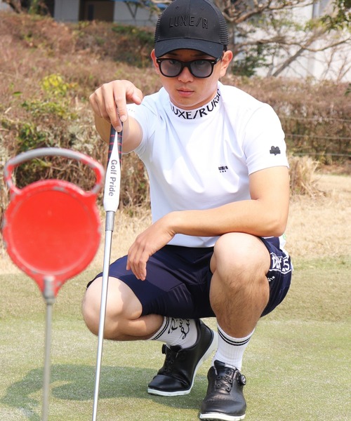 LUXE/R GOLF（ラグジュ ゴルフ）の「(RM)【LUXE/R GOLF】COOL & DRY ストレッチ スムース ロゴ ジャガード モックネック Tシャツ（Tシャツ/カットソー・メンズ・ブラック/カーキ/オフホワイト/チャコールグレー・M/L/XL）」の5枚目の写真