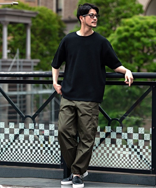 CavariA(キャバリア)の「『CavariA/キャバリア』オーバーサイズBIGワッフルークルーネック半袖Tシャツ(Tシャツ/カットソー・メンズ・ブラック・L/M)」の3枚目の写真