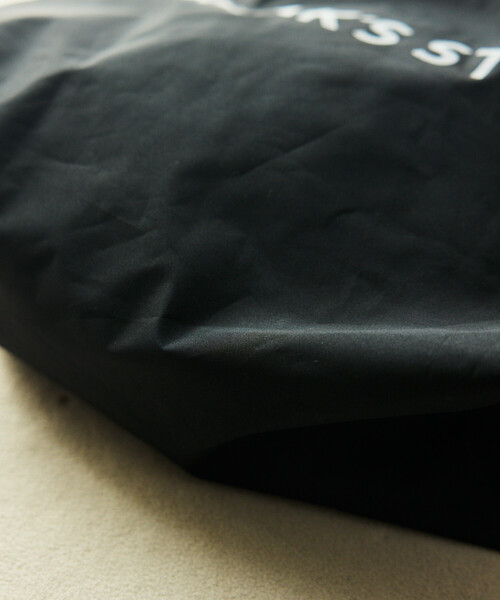 KiU(キウ)の「KiU×FREAK'S STORE/キウ×フリークスストア 別注 KIU ECO BAG エコバッグ(トートバッグ・メンズ・ブラック/キャメル/レオパード/ベージュ・ONE SIZE)」の18枚目の写真