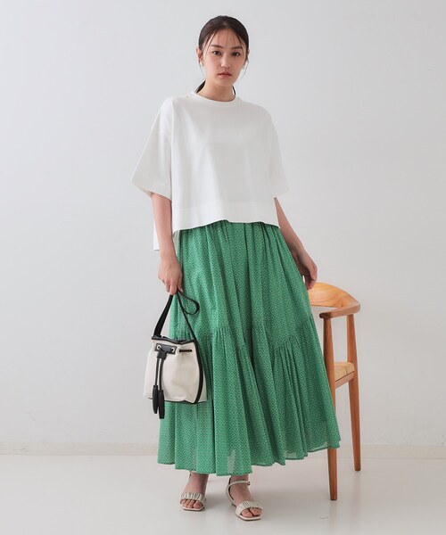 OPAQUE.CLIP(オペークドットクリップ)の「《5色展開》ワイドシルエットTシャツ【洗濯機洗い可】(Tシャツ/カットソー・レディース・ホワイト/ブラック/オレンジ/ライトブルー/チャコールグレー・00)」の7枚目の写真