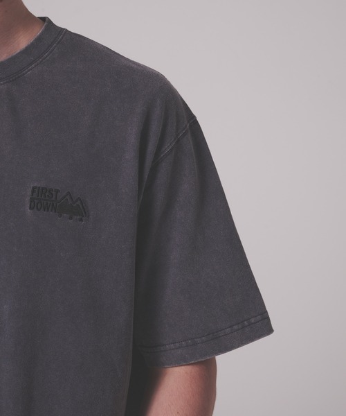 FIRST DOWN（ファーストダウン）の「ピグメント ロゴ ショートスリーブ Tシャツ #1（Tシャツ/カットソー・メンズ・オフホワイト/サックスブルー/チャコール・XL/M/L）」の17枚目の写真