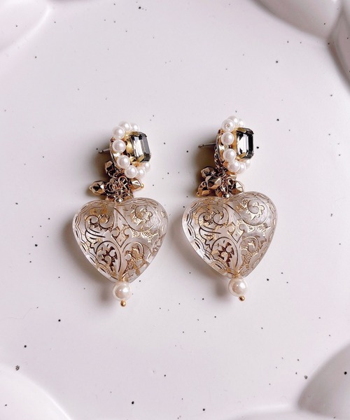 tone（トーン）の「【RosraiE】パフュームボトルシルエット ビジューパール ピアス(MA)（ピアス（両耳用）・レディース・ゴールド・FREE）」の4枚目の写真