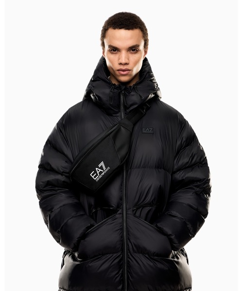 EMPORIO ARMANI EA7(エンポリオアルマーニイーエーセブン)の「【エンポリオ アルマーニ EA7】Train Core ベルトバッグ EA7ロゴ(ショルダーバッグ・メンズ・ブラック・FREE)」の7枚目の写真