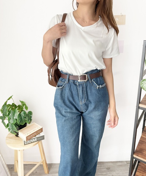 Amulet（アミュレット）の「大人の抜け感にちょうどいい　リブタッチVネックトップス（Tシャツ/カットソー・レディース・ホワイト/グレー/ブラック・S/M/L）」の9枚目の写真