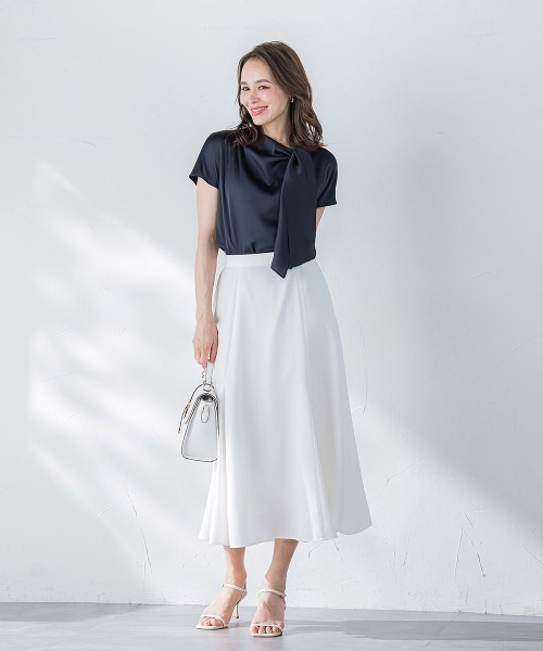 Viaggio Blu（ビアッジョブルー）の「接触冷感2WAYストレッチマーメイドスカート≪洗濯機で洗える≫（スカート・レディース・ホワイト/グリーン/ネイビー/ブルー・M/XS/S/L）」の5枚目の写真