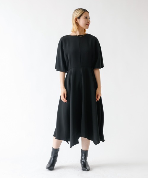 DESIGNWORKS（デザインワークス）の「トリアセ二重織ランダムヘムワンピース（ワンピース・レディース・ブラック/レッド・38）」の5枚目の写真