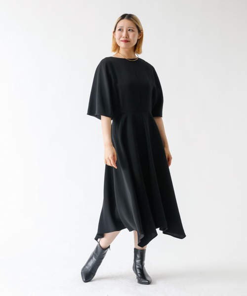 DESIGNWORKS（デザインワークス）の「トリアセ二重織ランダムヘムワンピース（ワンピース・レディース・ブラック/レッド・38）」の6枚目の写真