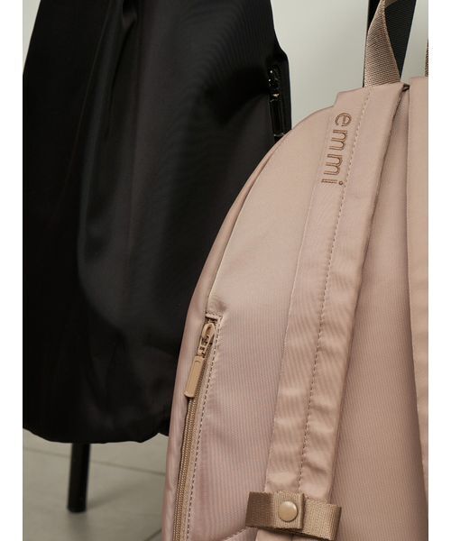 emmi（エミ）の「eco 撥水2wayボディバックパック（バックパック/リュック・レディース・ブラック/モカ・F）」の21枚目の写真