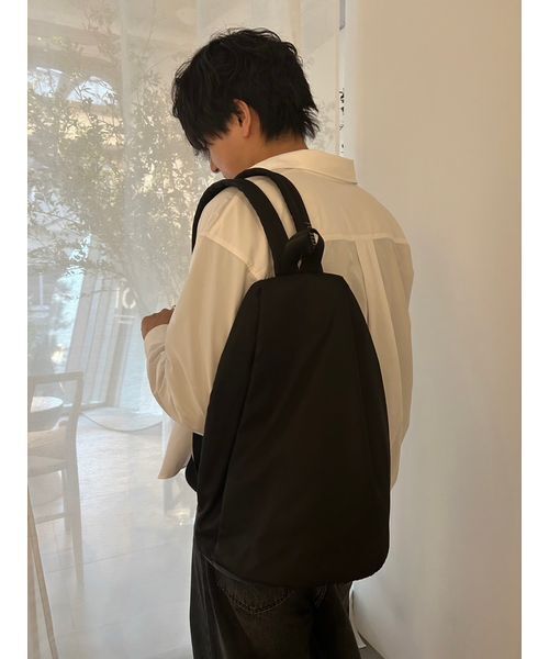 emmi（エミ）の「eco 撥水2wayボディバックパック（バックパック/リュック・レディース・ブラック/モカ・F）」の11枚目の写真