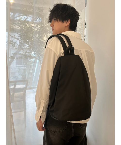 emmi（エミ）の「eco 撥水2wayボディバックパック（バックパック/リュック・レディース・ブラック/モカ・F）」の12枚目の写真