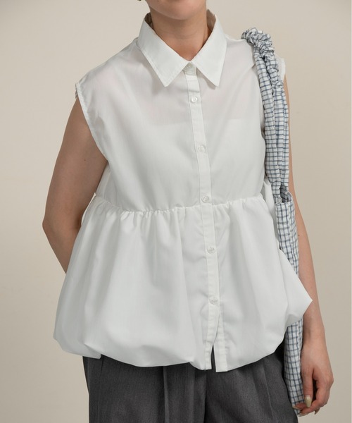 lawgy(ラウジー)の「nosleeve balloon shirt / ノースリーブバルーンシャツ(シャツ/ブラウス・レディース・ホワイト/チャコール/ブルー・FREE)」の3枚目の写真