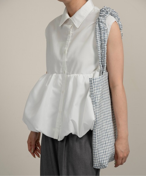 lawgy(ラウジー)の「nosleeve balloon shirt / ノースリーブバルーンシャツ(シャツ/ブラウス・レディース・ホワイト/チャコール/ブルー・FREE)」の6枚目の写真