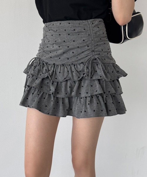 one after another NICE CLAUP(ワンアフターアナザーナイスクラップ)の「ドロストティアードミニスカート(スカート・レディース・杢グレー/チャコールグレー/アイボリー/ホワイト・FREE)」の3枚目の写真