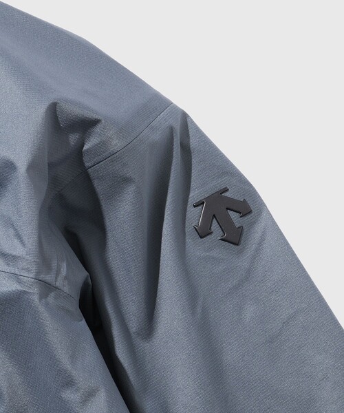 DESCENTE ALLTERRAIN(デサント オルテライン)の「【DESCENTE ALLTERRAIN 81】L3L OVER SHELL JACKET(ナイロンジャケット・メンズ・ブラック/ライトグレー・L/M/S)」の14枚目の写真