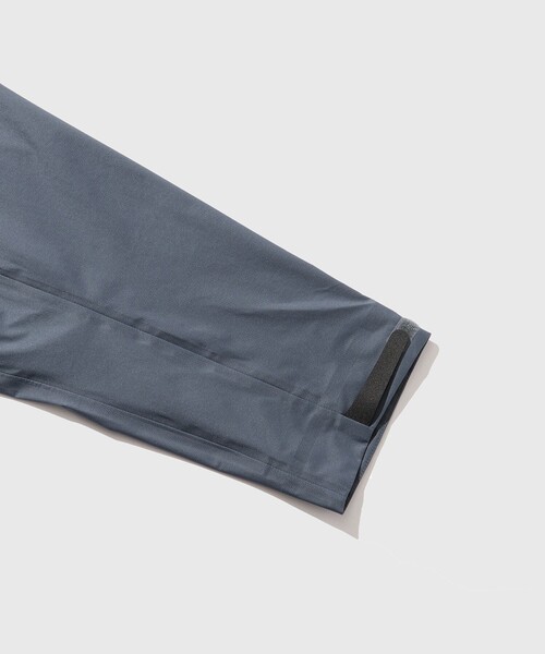 DESCENTE ALLTERRAIN(デサント オルテライン)の「【DESCENTE ALLTERRAIN 81】L3L OVER SHELL JACKET(ナイロンジャケット・メンズ・ブラック/ライトグレー・L/M/S)」の15枚目の写真