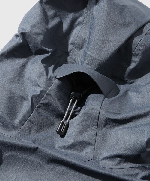 DESCENTE ALLTERRAIN(デサント オルテライン)の「【DESCENTE ALLTERRAIN 81】L3L OVER SHELL JACKET(ナイロンジャケット・メンズ・ブラック/ライトグレー・L/M/S)」の21枚目の写真
