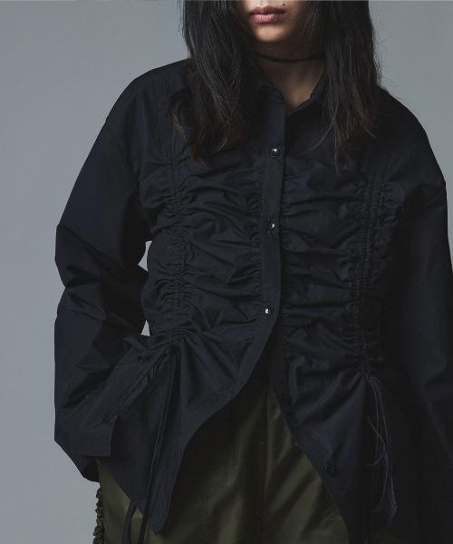 W:Huku（フーク）の「【W:Huku / ノンアイロンシリーズ】シャーリング リボン ブラウス / Wrinkle-Resistant Shirred Ribbon Blouse（シャツ/ブラウス・レディース・ブルー/オフホワイト/ブラック・FREE）」の3枚目の写真