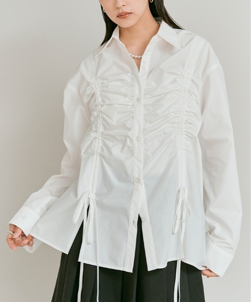 W:Huku（フーク）の「【W:Huku / ノンアイロンシリーズ】シャーリング リボン ブラウス / Wrinkle-Resistant Shirred Ribbon Blouse（シャツ/ブラウス・レディース・ブルー/オフホワイト/ブラック・FREE）」の9枚目の写真
