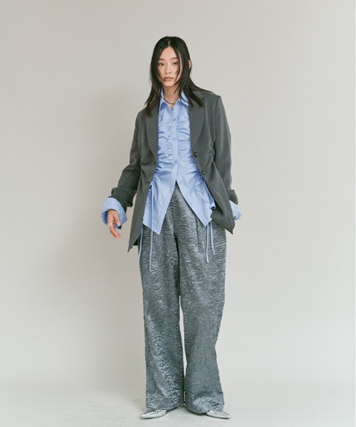 W:Huku（フーク）の「【W:Huku / ノンアイロンシリーズ】シャーリング リボン ブラウス / Wrinkle-Resistant Shirred Ribbon Blouse（シャツ/ブラウス・レディース・ブルー/オフホワイト/ブラック・FREE）」の12枚目の写真