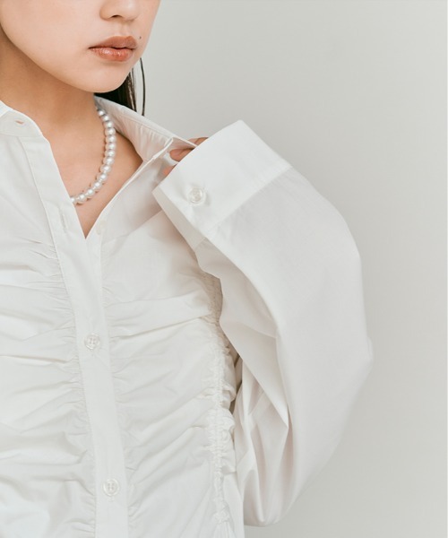 W:Huku（フーク）の「【W:Huku / ノンアイロンシリーズ】シャーリング リボン ブラウス / Wrinkle-Resistant Shirred Ribbon Blouse（シャツ/ブラウス・レディース・ブルー/オフホワイト/ブラック・FREE）」の15枚目の写真