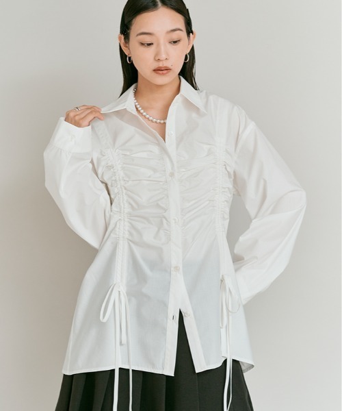 W:Huku（フーク）の「【W:Huku / ノンアイロンシリーズ】シャーリング リボン ブラウス / Wrinkle-Resistant Shirred Ribbon Blouse（シャツ/ブラウス・レディース・ブルー/オフホワイト/ブラック・FREE）」の16枚目の写真