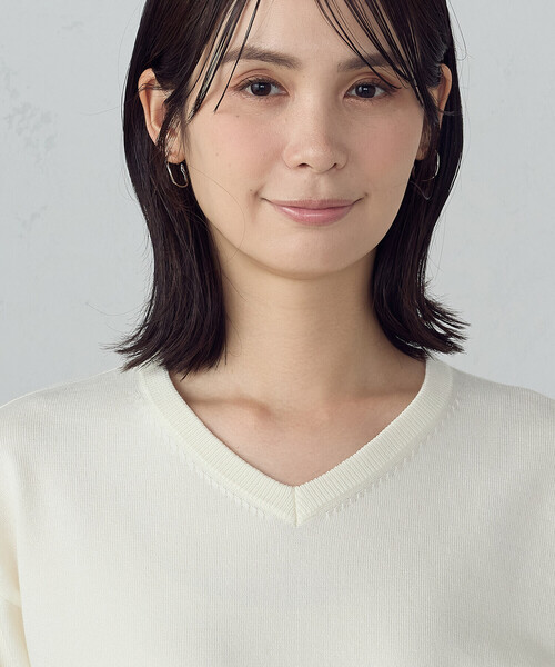COMME CA ISM（コムサイズム）の「【マシンウォッシャブル】ベーシックＶネックニット（ニット/セーター・レディース・ブラック/ホワイト/グリーン/チャコール・MEDIUM/LARGE）」の13枚目の写真