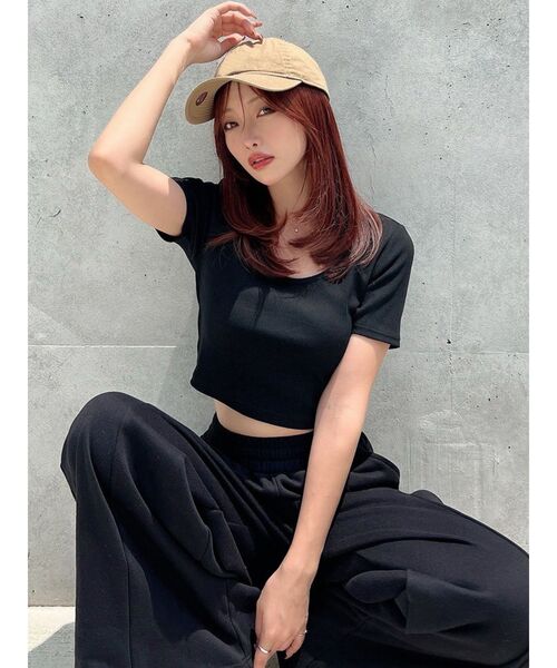 RESEXXY(リゼクシー)の「UネックTシャツ(Tシャツ/カットソー・レディース・ホワイト/ブラック/レッド・FREE)」の15枚目の写真