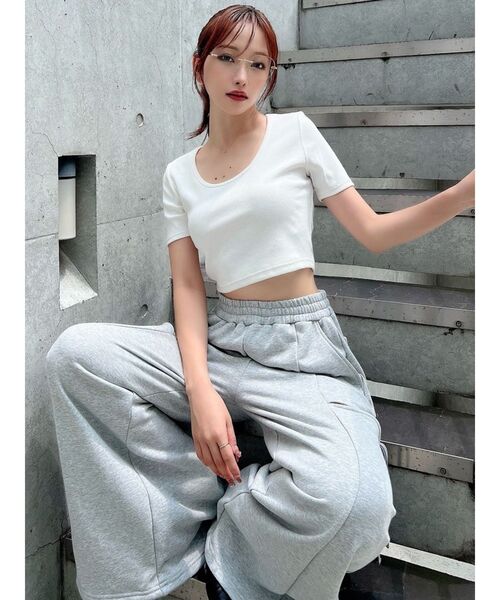 RESEXXY(リゼクシー)の「UネックTシャツ(Tシャツ/カットソー・レディース・ホワイト/ブラック/レッド・FREE)」の22枚目の写真