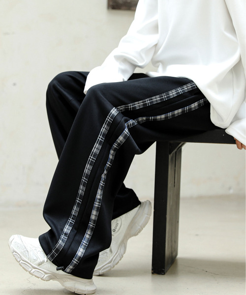 neos(ネオス)の「【neos】ルーズシルエット チェック柄 ライン ワイド スウェット パンツ(スウェットパンツ・メンズ・ブラック/ホワイト/ネイビー・MEDIUM/LARGE/X-LARGE)」の3枚目の写真