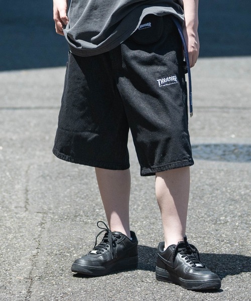 THRASHER（スラッシャー）の「【10】〔THRASHER/スラッシャー〕カラビナ付き サークル マルチミニポーチ（ポーチ・メンズ・ブラック系2/ブラック系1/レオパード・FREE）」の5枚目の写真