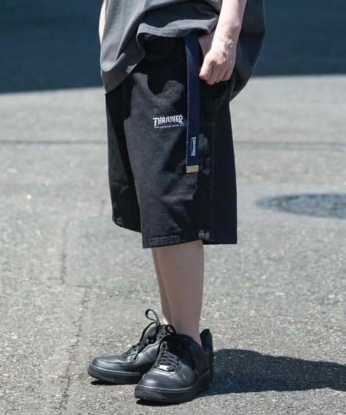 THRASHER（スラッシャー）の「【10】〔THRASHER/スラッシャー〕カラビナ付き サークル マルチミニポーチ（ポーチ・メンズ・ブラック系2/ブラック系1/レオパード・FREE）」の6枚目の写真