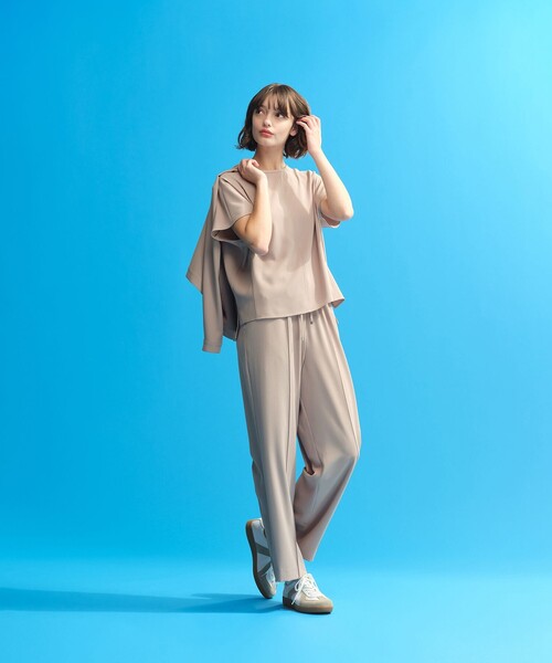 MACKINTOSH PHILOSOPHY(マッキントッシュ フィロソフィー)の「バックサテンドルマンブラウス(シャツ/ブラウス・レディース・ベージュ/ダークネイビー・38/36/34)」の3枚目の写真