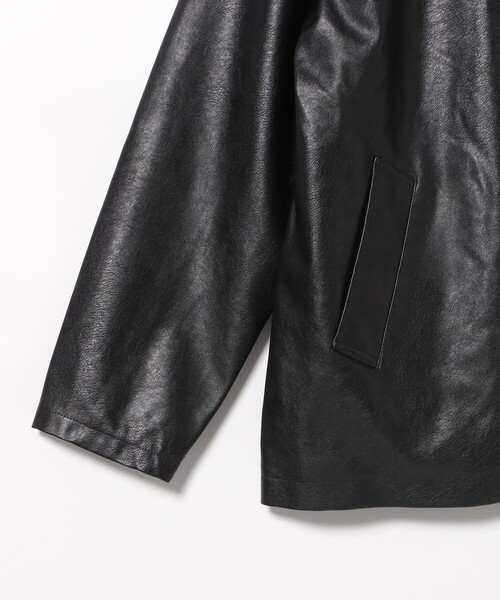 BEAMS HEART（ビームスハート）の「フェイクレザー カーコート/Faux Leather Car Coat【ユニセックス・リラックスフィット】（ブルゾン・メンズ・ブラック/ブラウン・SMALL/MEDIUM/LARGE）」の19枚目の写真