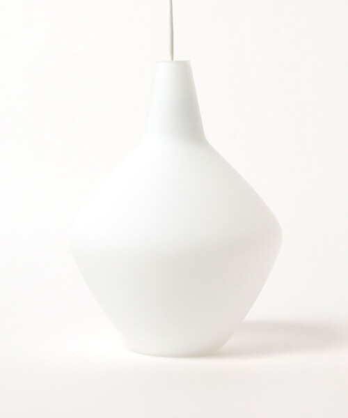 シプリ ペンダントランプ　ホワイト ペンダントライト シプリ ペンダントランプ│名作デザイナーズ家具のインテリアショップ