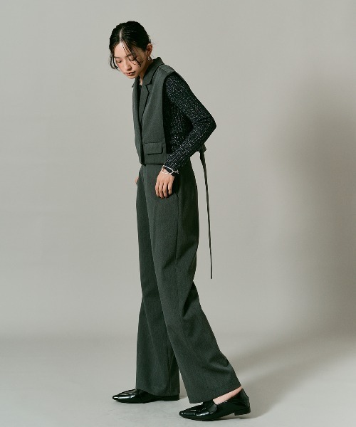 W:Huku(フーク)の「アシンメトリー ラメ ウール ニット カーディガン / Asymmetric Lame Wool-Blend Cardigan(カーディガン/ボレロ・レディース・オフホワイト/ブラック/チャコール・FREE)」の20枚目の写真